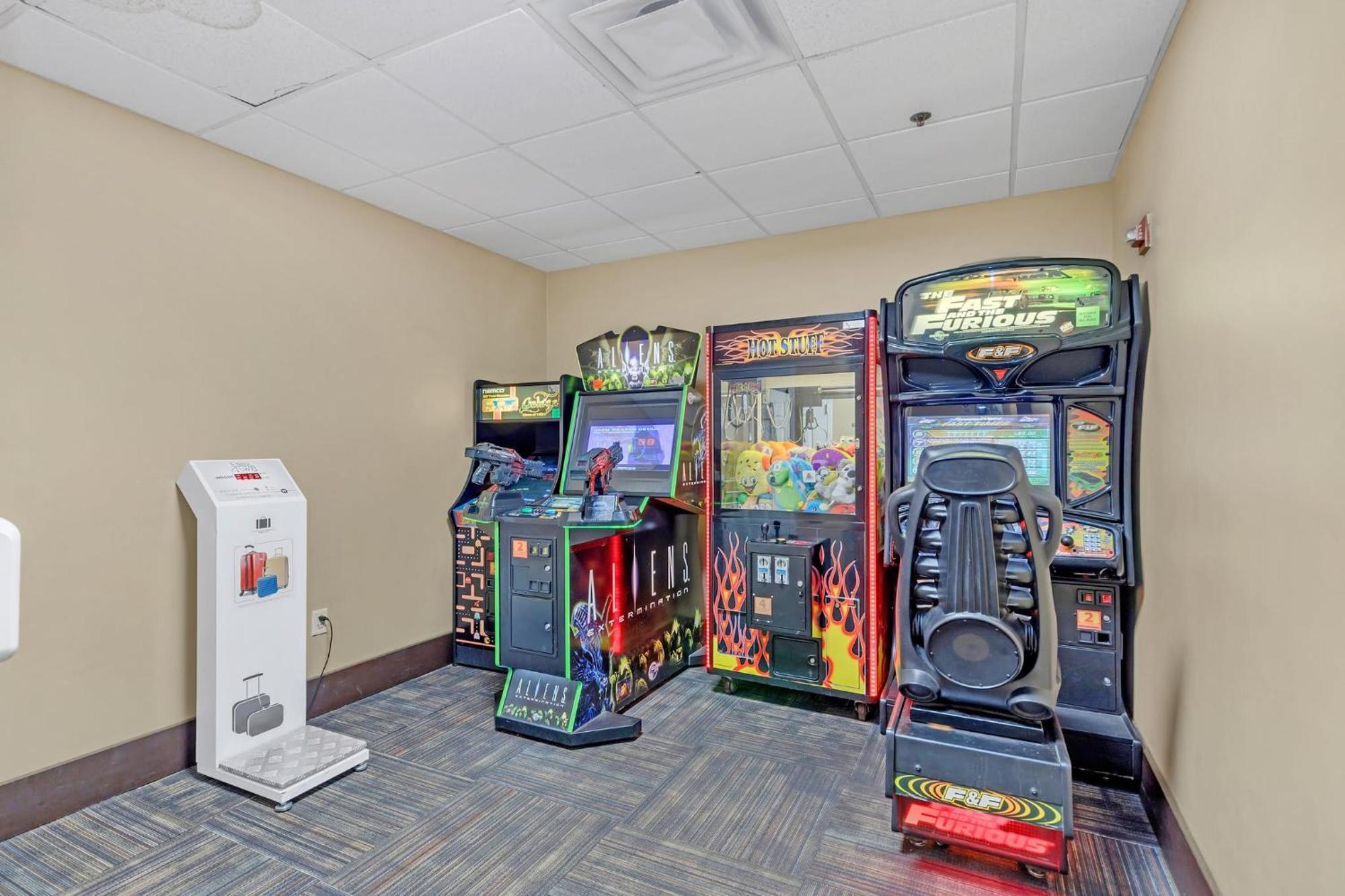 1Br 2 Queens Apt-Hotel With Pool, Hot Tub & Arcade, Near Disney & Universal! Orlando Exterior foto